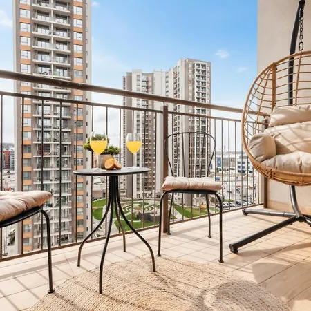 Apartment Bw Aurora Prime Ps4 Free Parking And Terrace