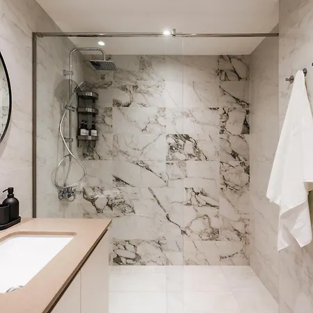 Bw Aurora Prime Ps4 Free Parking And Terrace Apartment *