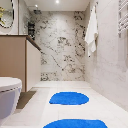 Bw Aurora Prime Ps4 Free Parking And Terrace Apartment